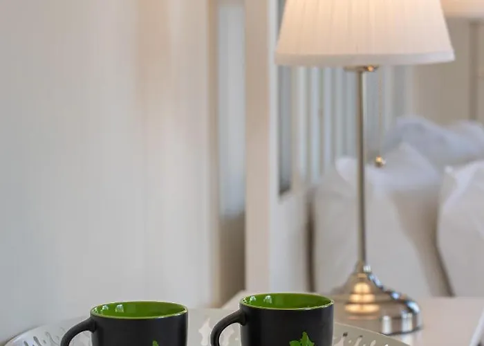 Danylo 3* إلفيف