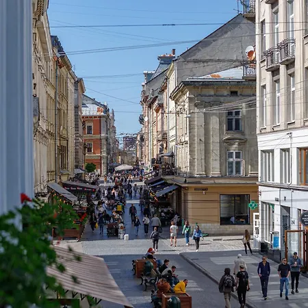 Danylo Szálloda Lviv